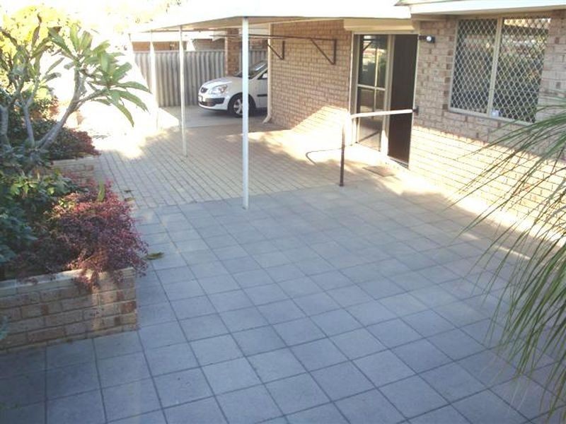 7/208 Burslem Drive, Maddington WA 6109