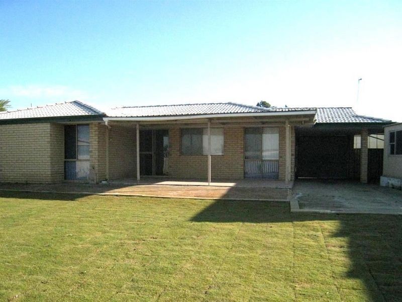 24 Zillner Close, South Lake WA 6164