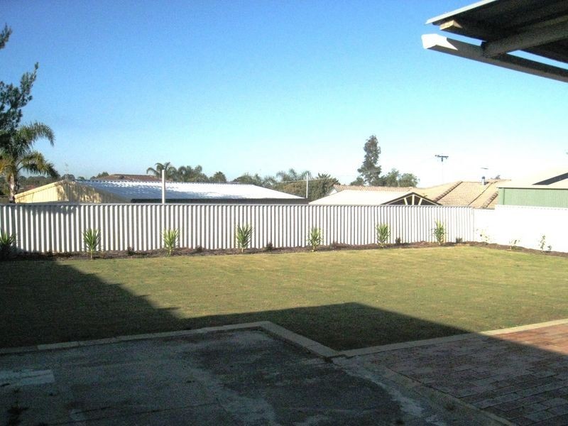 24 Zillner Close, South Lake WA 6164