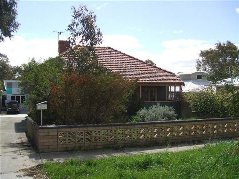 2/28 Blinco Street, Fremantle WA 6160