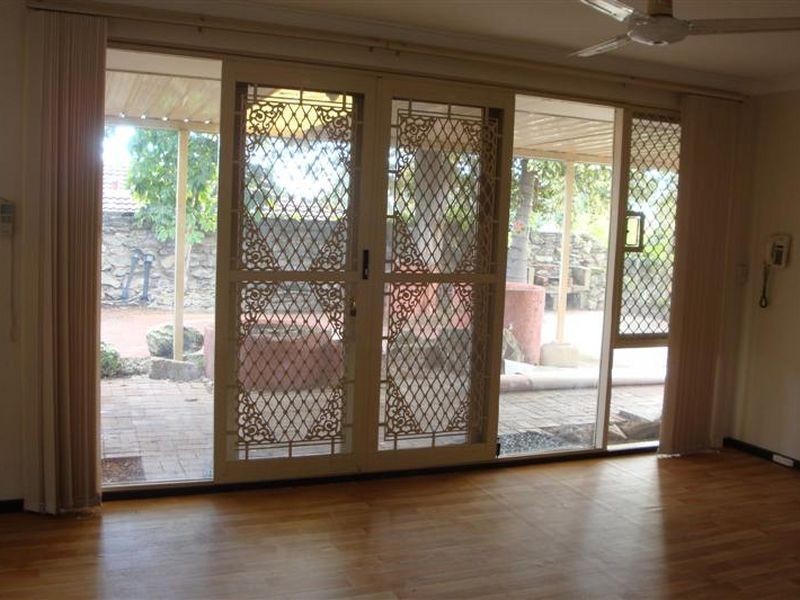 6 Burrendah Blvd, Willetton WA 6155