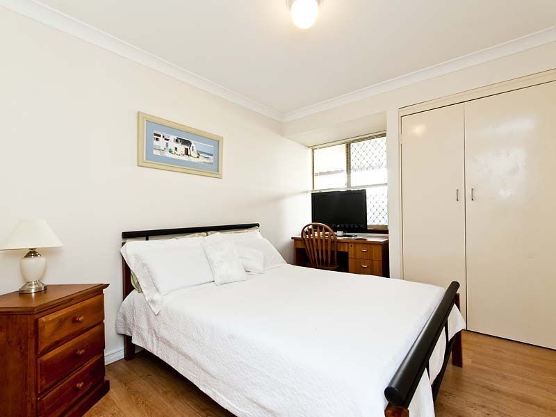 18 Harwood Rise, Leeming WA 6149