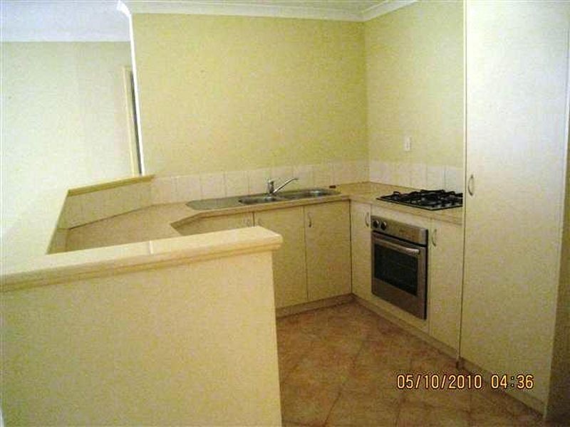 2/40-42 Willcock Street, Ferndale WA 6148