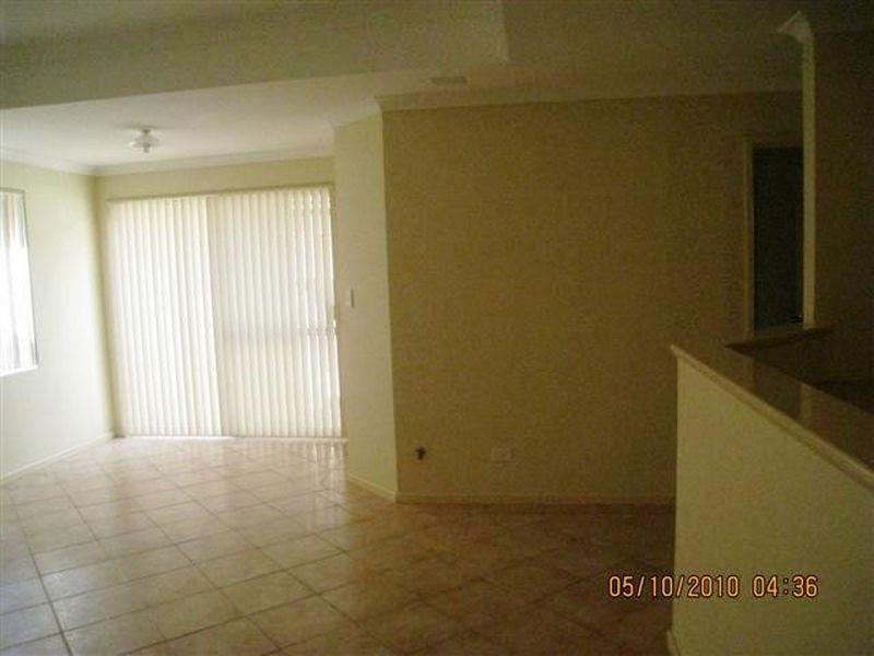 2/40-42 Willcock Street, Ferndale WA 6148