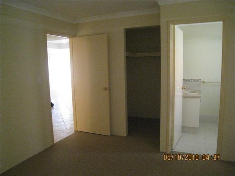 2/40-42 Willcock Street, Ferndale WA 6148