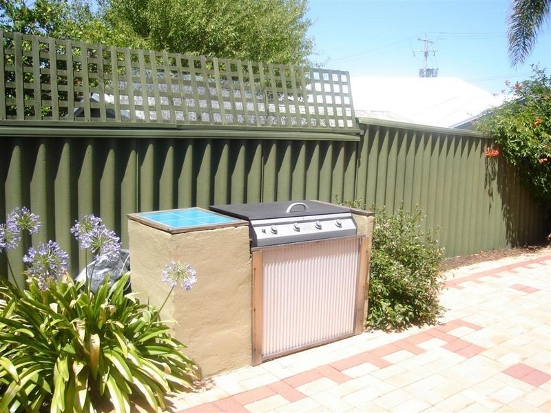 3/64 Sunbury Road, Victoria Park WA 6100