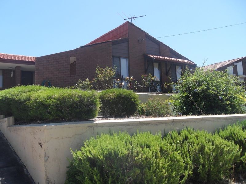 27 Darian Drive, Willetton WA 6155