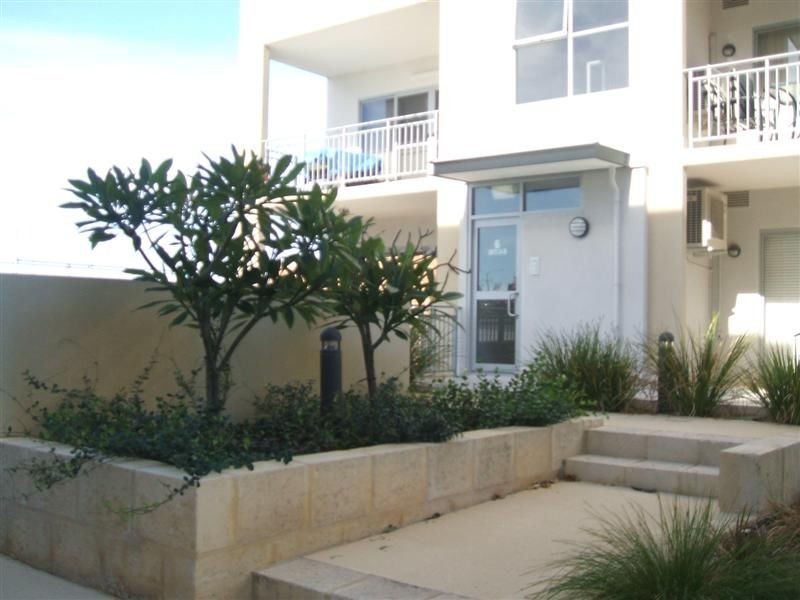 29/6 Ibera Way, Success WA 6164