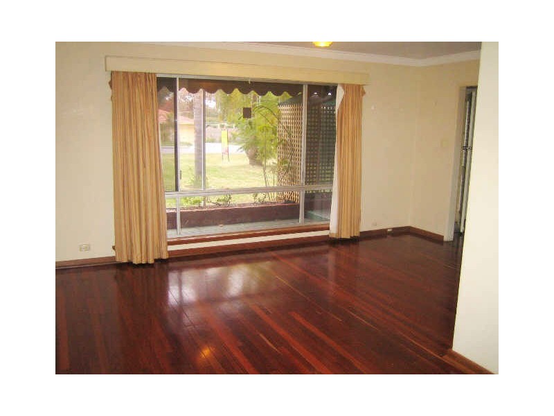 15 Manxton Way, Lynwood WA 6147
