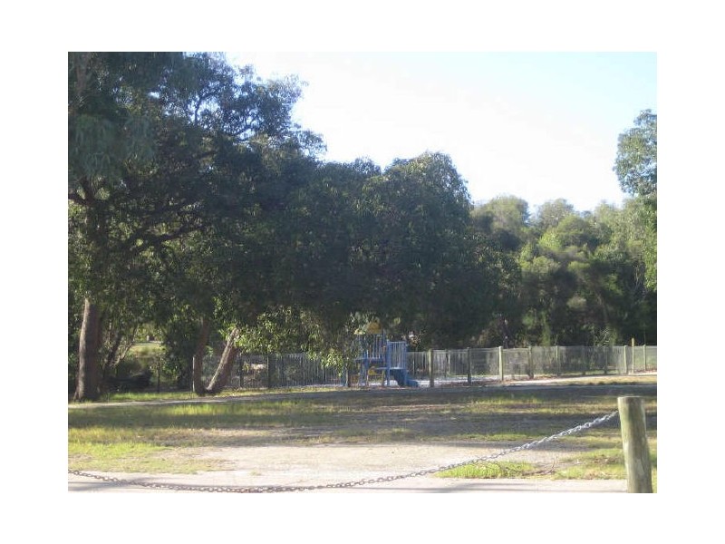 15 Manxton Way, Lynwood WA 6147