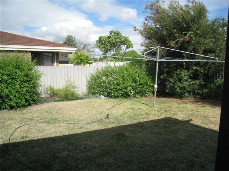 18b Canterbury Drive, Willetton WA 6155