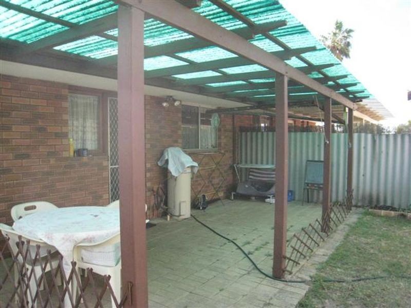 18b Canterbury Drive, Willetton WA 6155