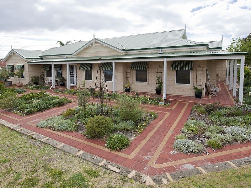 4 Shawood Place, Willetton WA 6155