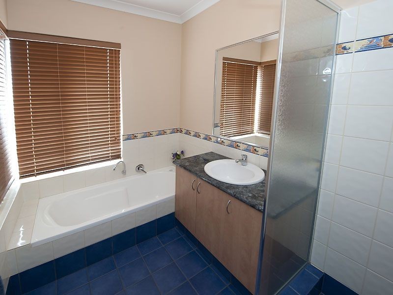 4 Shawood Place, Willetton WA 6155