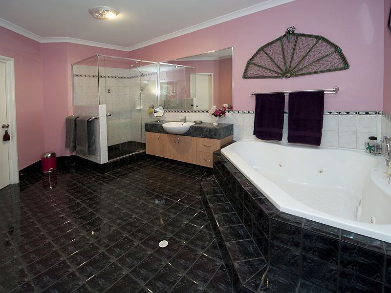 4 Shawood Place, Willetton WA 6155