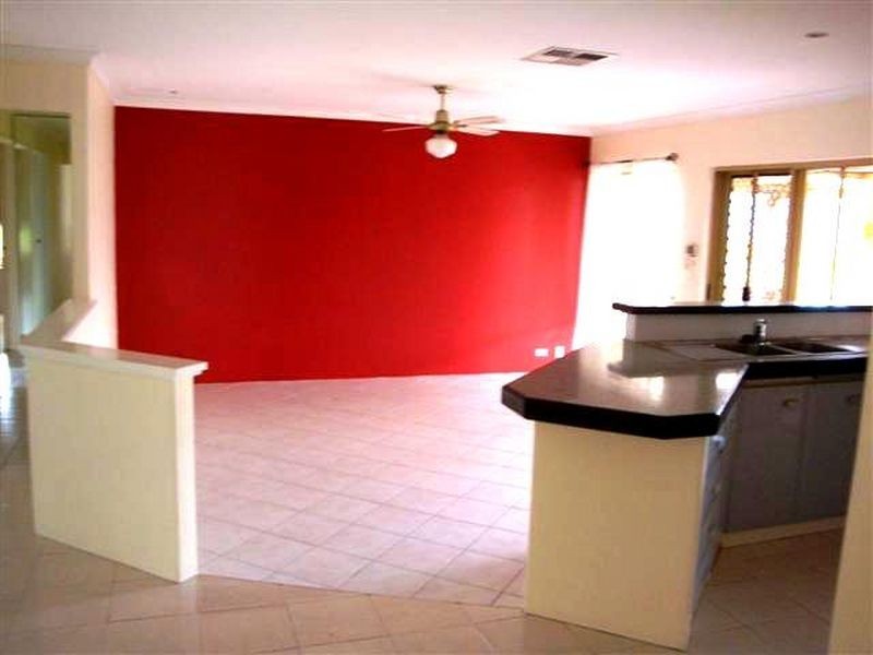 16 Gwalia Place, Bibra Lake WA 6163