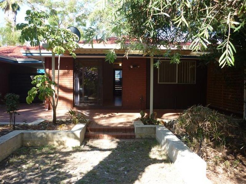 31 Begonia Close, Ferndale WA 6148