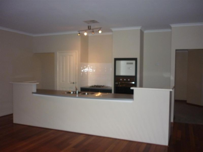144 Amherst Road, Canning Vale WA 6155