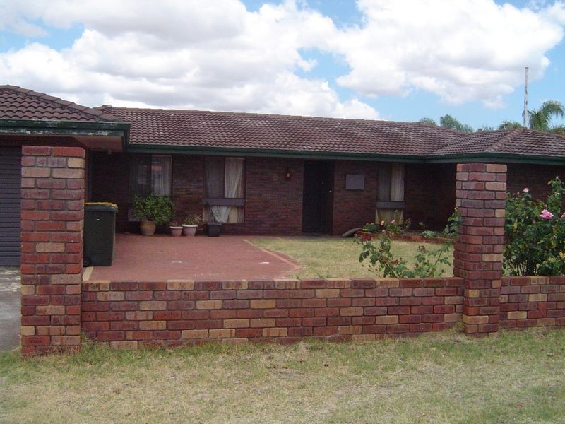 8 Pembury Crescent, Ferndale WA 6148