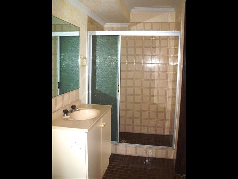 8 Pembury Crescent, Ferndale WA 6148