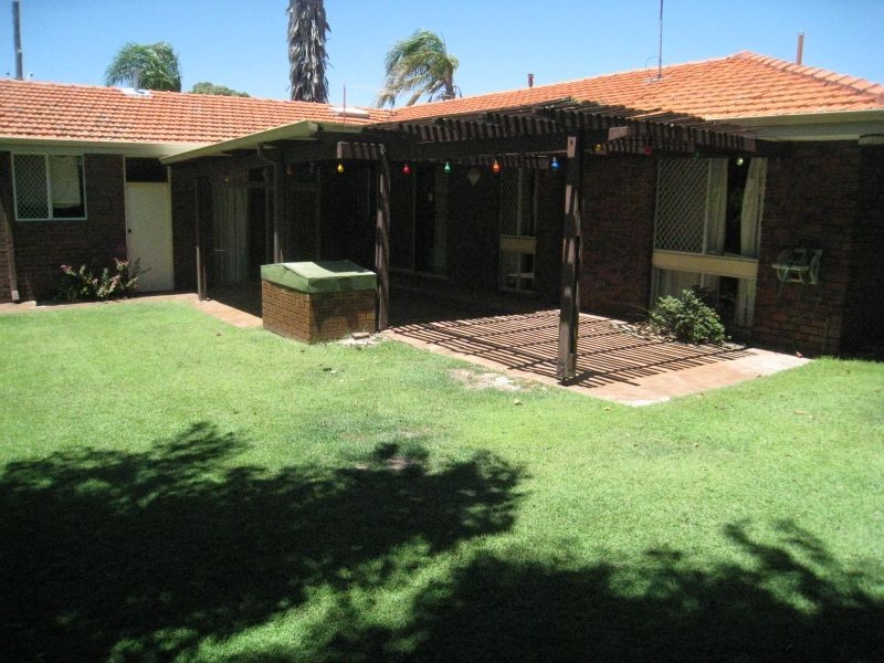 5 Vigors Avenue, Bull Creek WA 6149