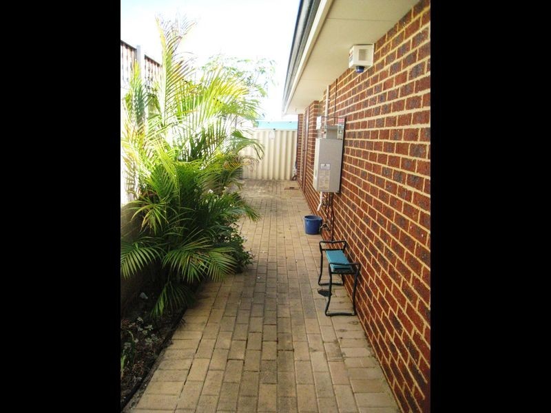 12/2 Cerberus Avenue, Parkwood WA 6147