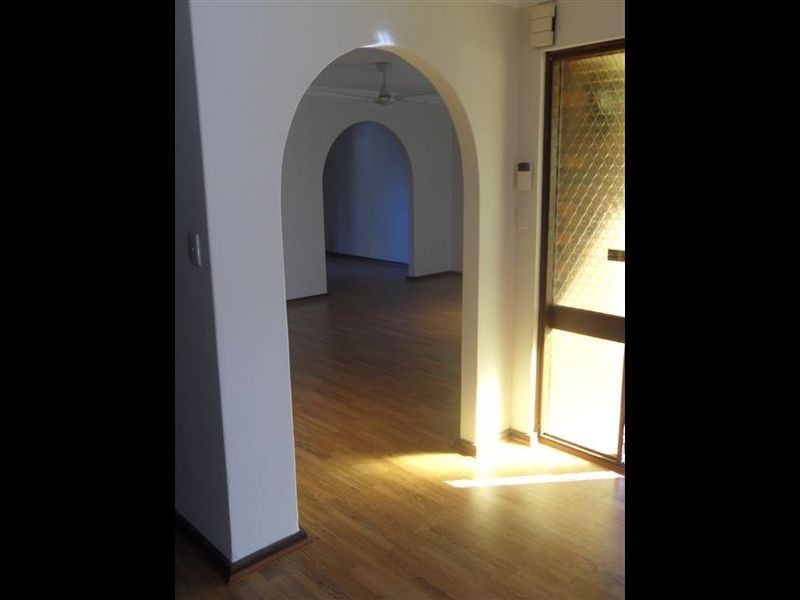 18 Koel Way, Thornlie WA 6108