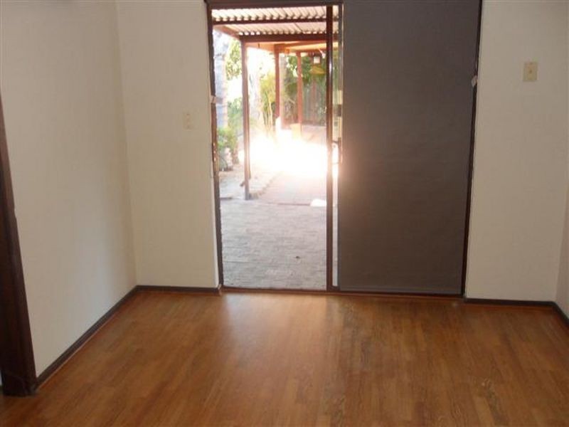 18 Koel Way, Thornlie WA 6108