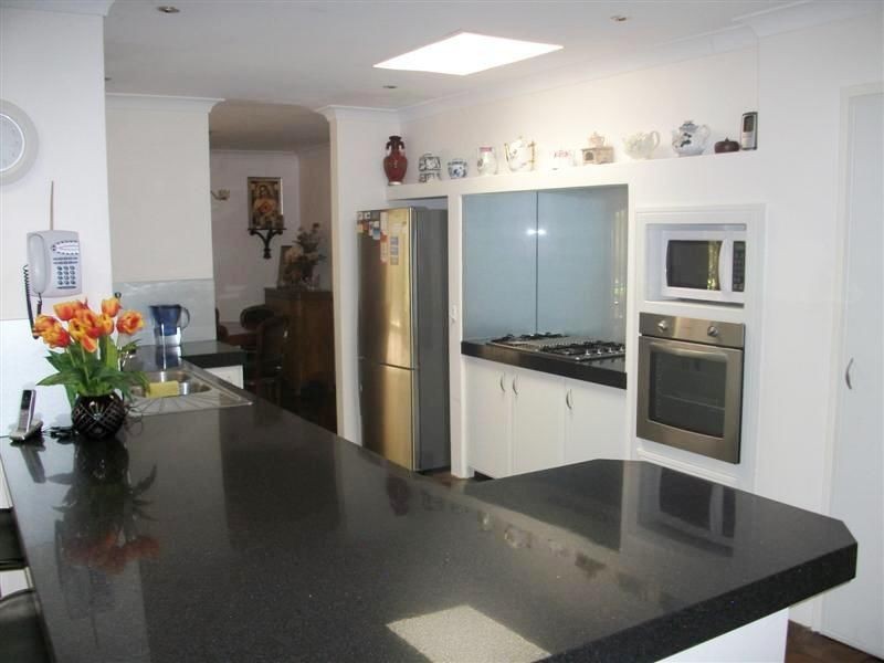 27 Sheldrake Way, Willetton WA 6155