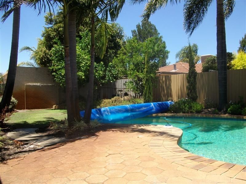 27 Sheldrake Way, Willetton WA 6155