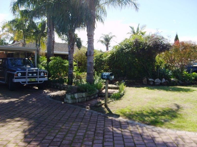 10 Albrecht Place, Thornlie WA 6108