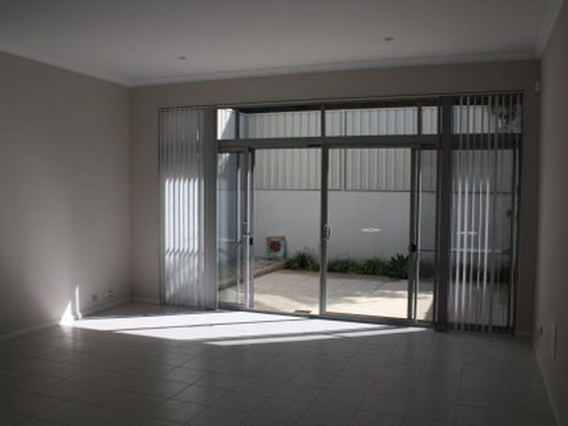 3/33 Harvest Road, North Fremantle WA 6159