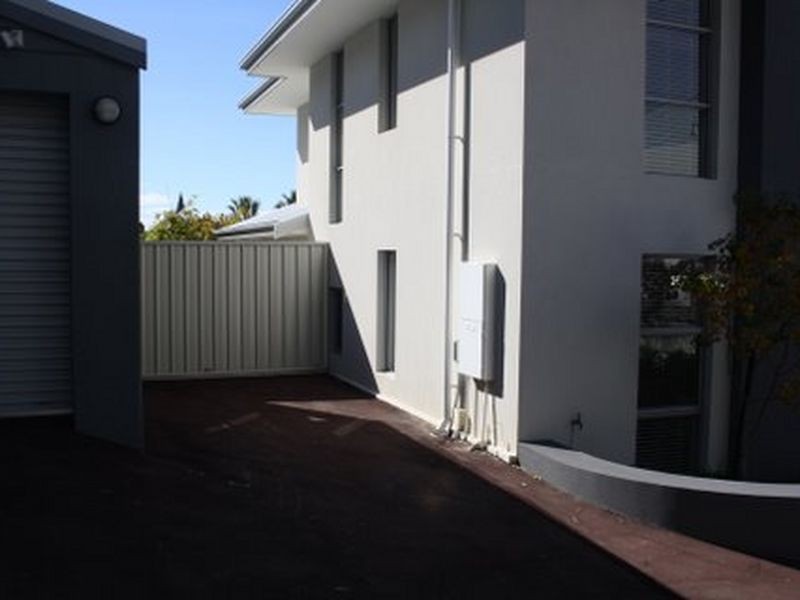 3/33 Harvest Road, North Fremantle WA 6159