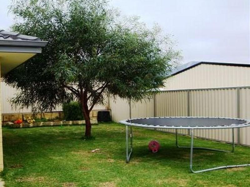 23 Ostling Ave, Bertram WA 6167