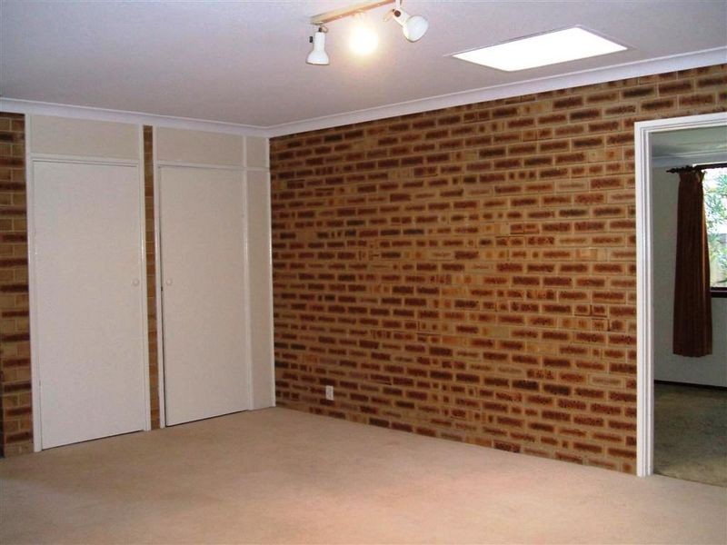 13 Dauphin Place, Willetton WA 6155