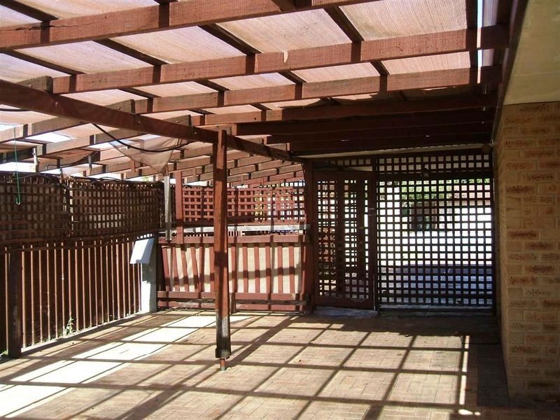 13 Dauphin Place, Willetton WA 6155