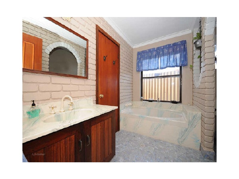 4 Sinian Crescent, Willetton WA 6155