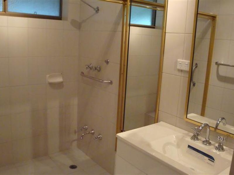 56 Hossack Avenue, Parkwood WA 6147