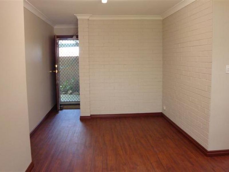 56 Hossack Avenue, Parkwood WA 6147