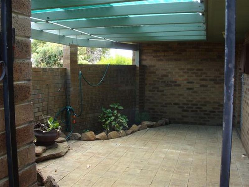 56 Hossack Avenue, Parkwood WA 6147