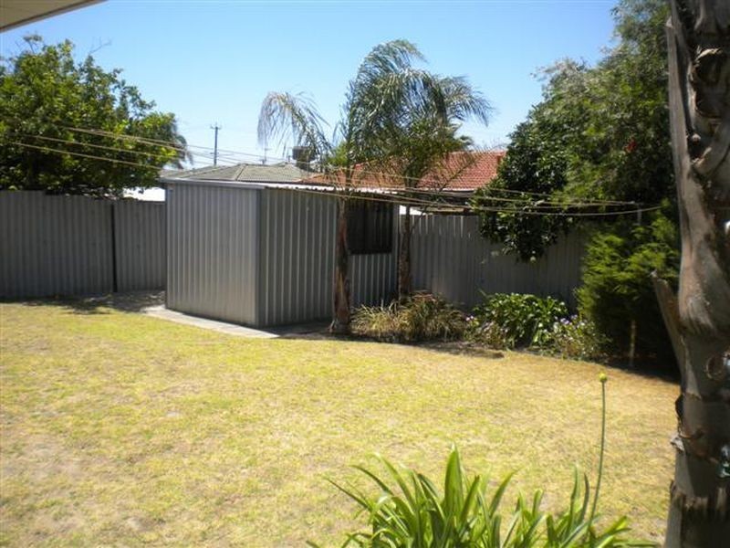 7 Lauri Court, Parkwood WA 6147