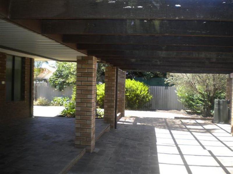 7 Lauri Court, Parkwood WA 6147