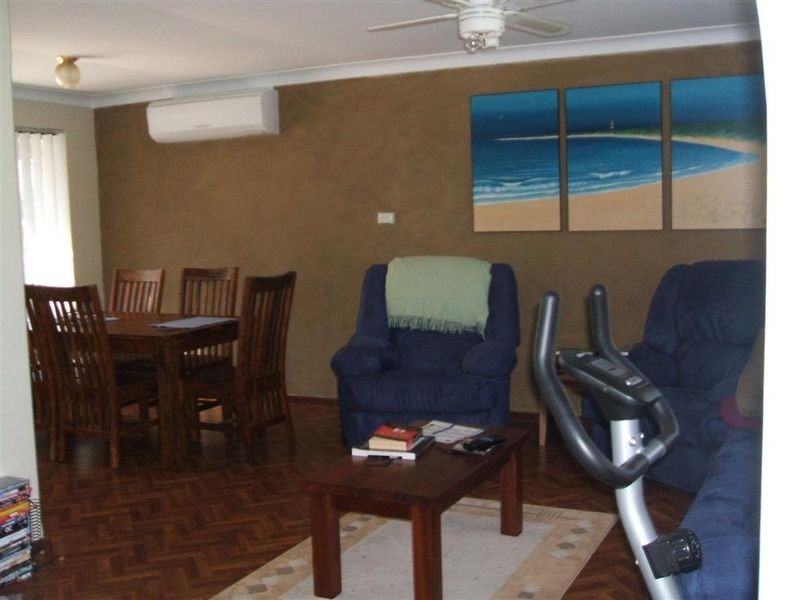 28 Meadowbrook Drive, Parkwood WA 6147