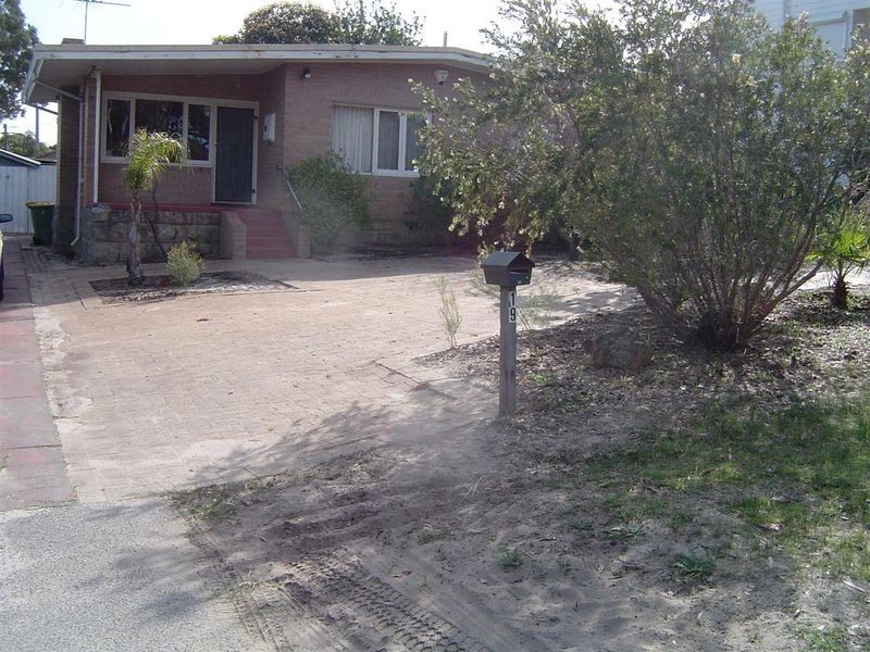 19 Parkhill Way, Wilson WA 6107