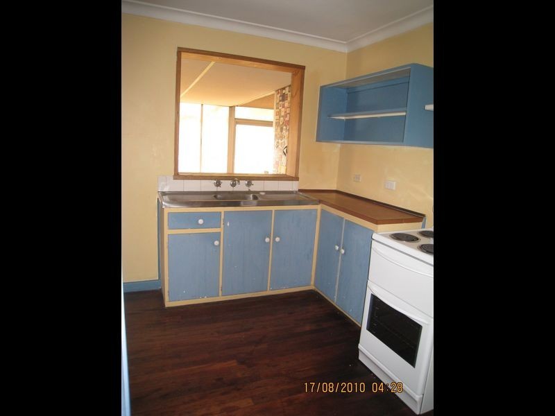 19 Parkhill Way, Wilson WA 6107