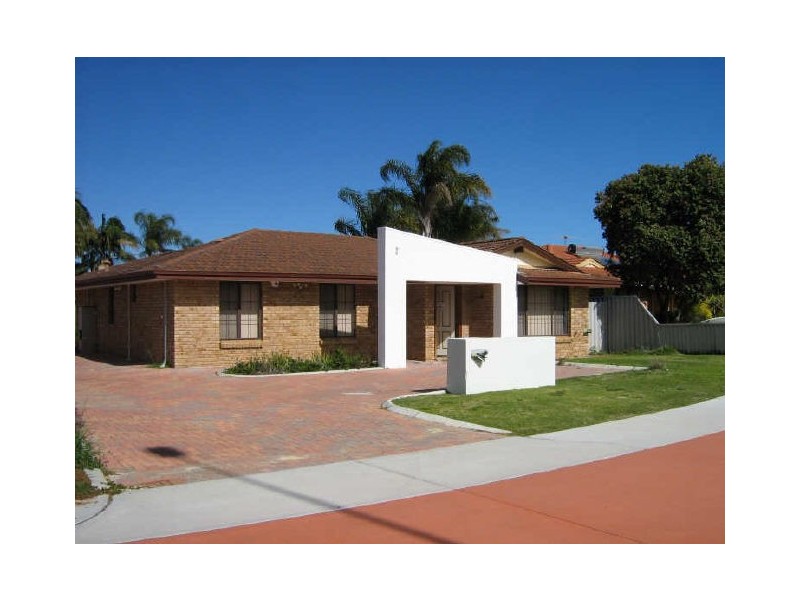 84 Farrington Road, Leeming WA 6149