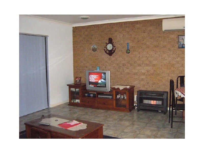 84 Farrington Road, Leeming WA 6149