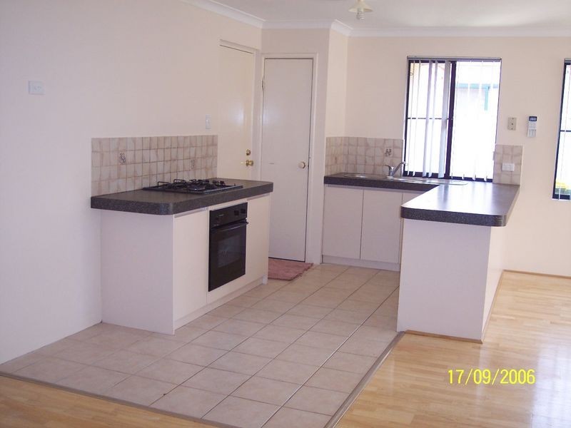 14/5-9 Herndon Close, Cannington WA 6107