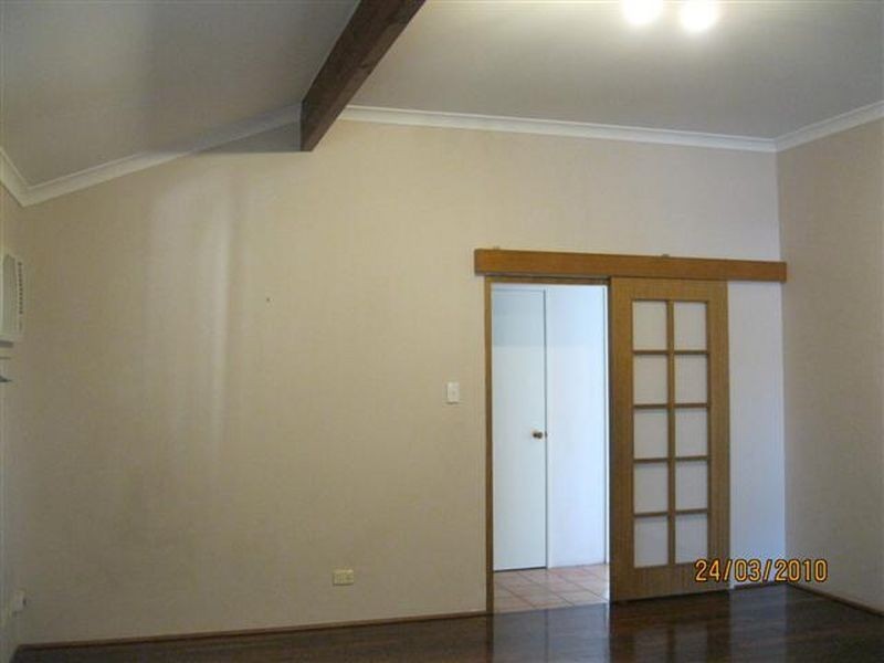 21 Greenshank Close, East Cannington WA 6107