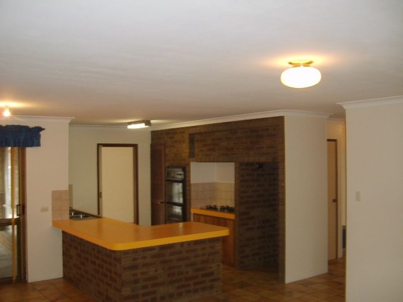 11 Kimberley Way, Parkwood WA 6147